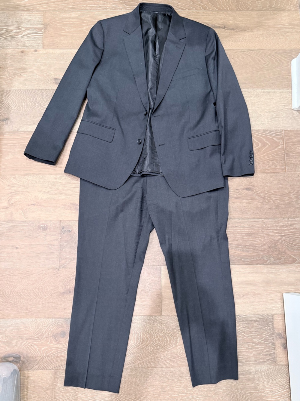 Bonobos Jetsetter charcoal grey suit 44S